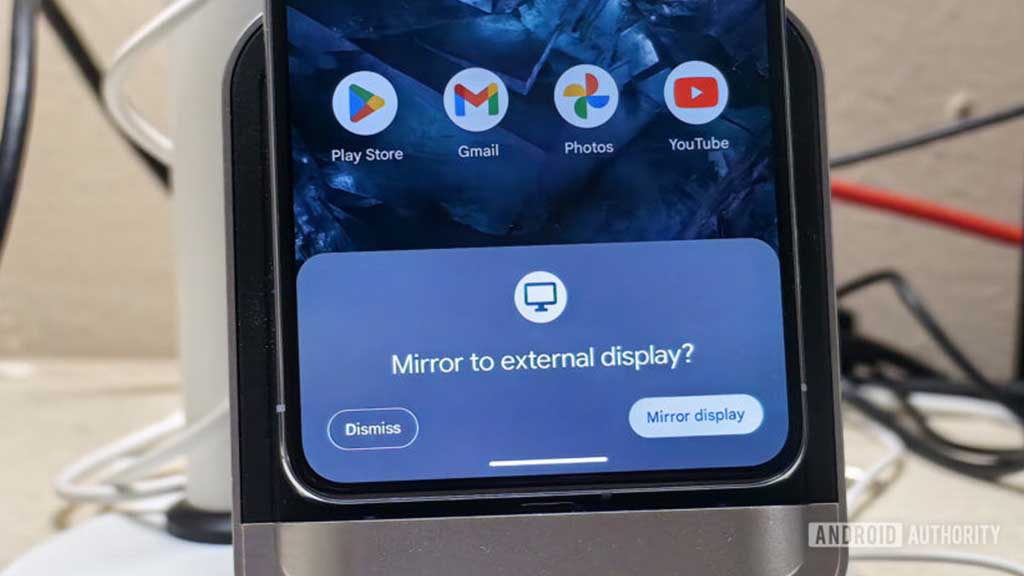 Google Pixel Mirror Dispaly